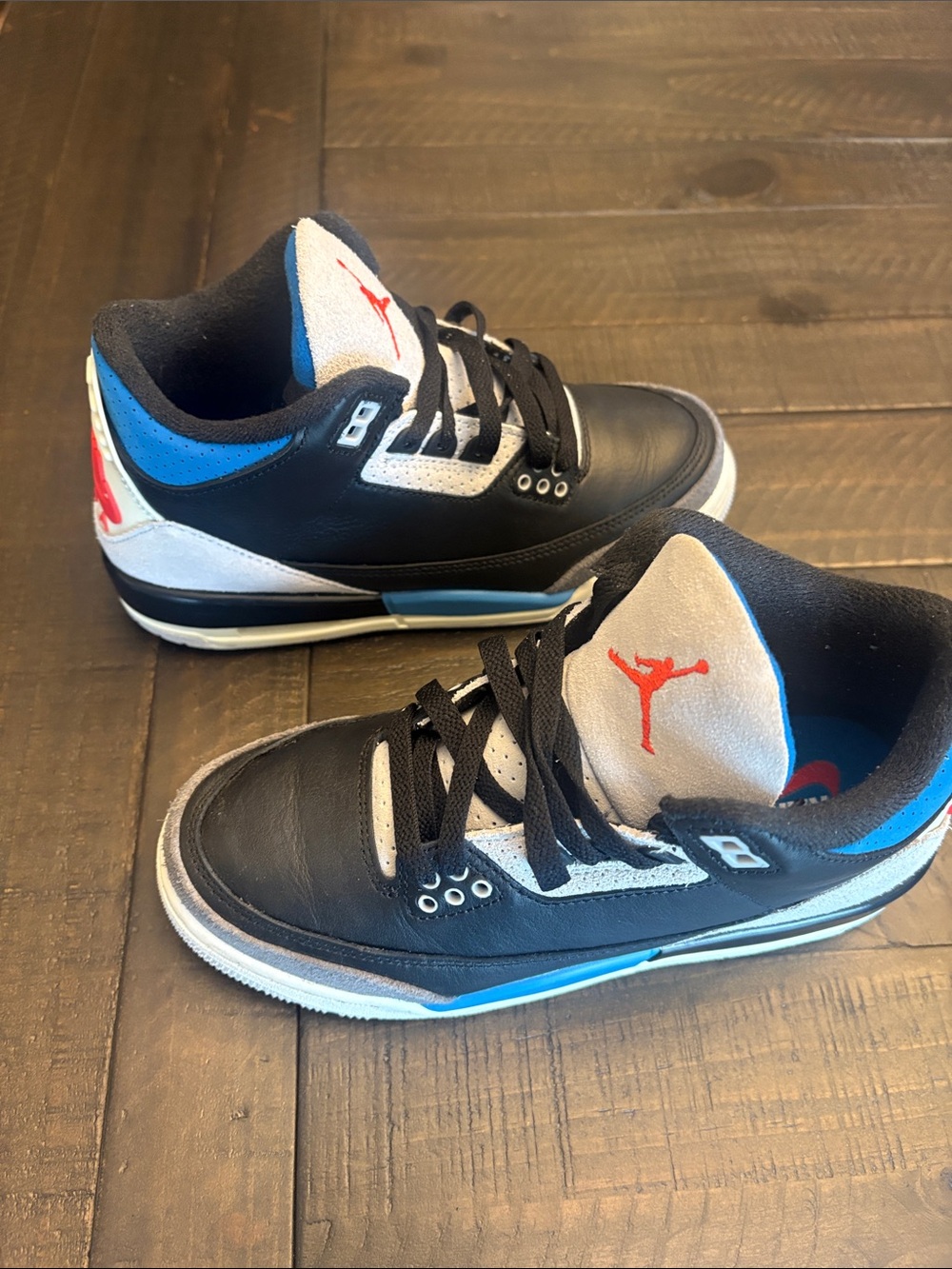 Jordan 3 Retro OG GS Rare Air Boys size 4